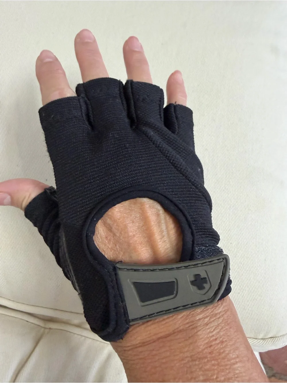 Harbinger Black Fingerless Workout Gloves